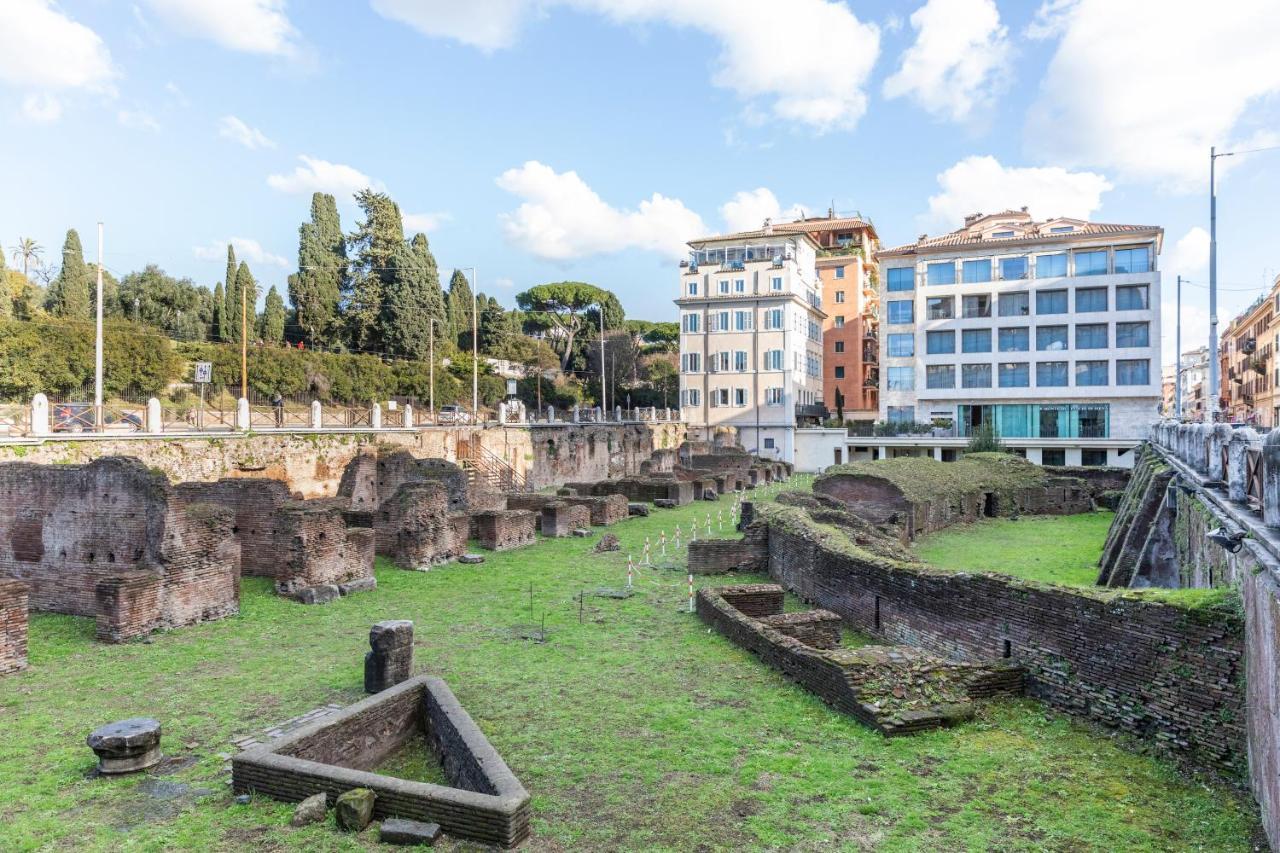 ローマ Sonder At Colosseum Cloistersアパートホテル エクステリア 写真
